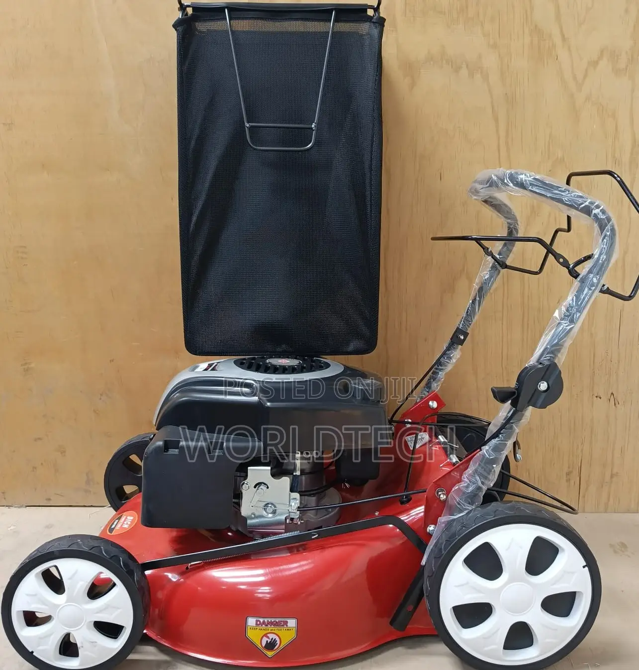 Petrol Lawn Mower With Grass Collector