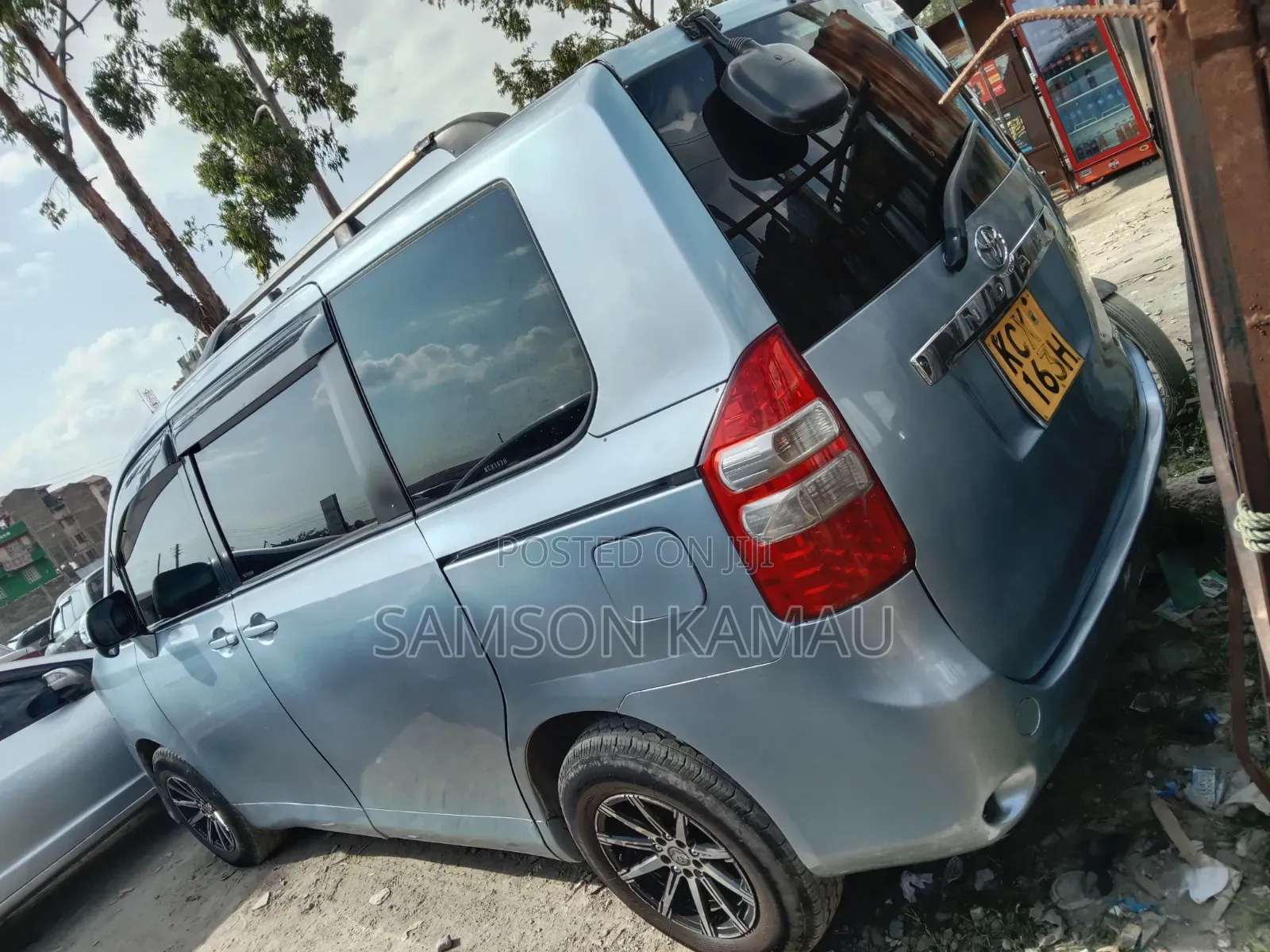 Toyota Noah 2012 Blue