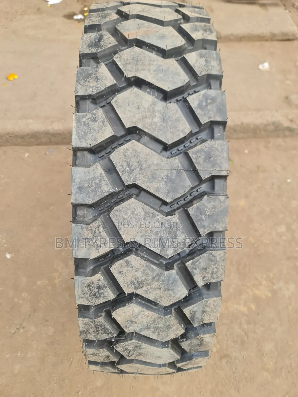 315 /80 R22.5 Winda Tires(Diff)
