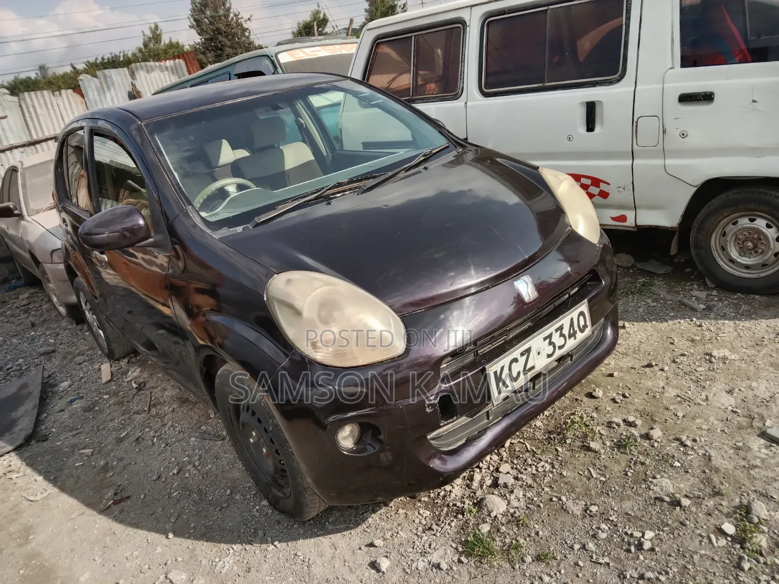 Toyota Passo 2013 Maroon