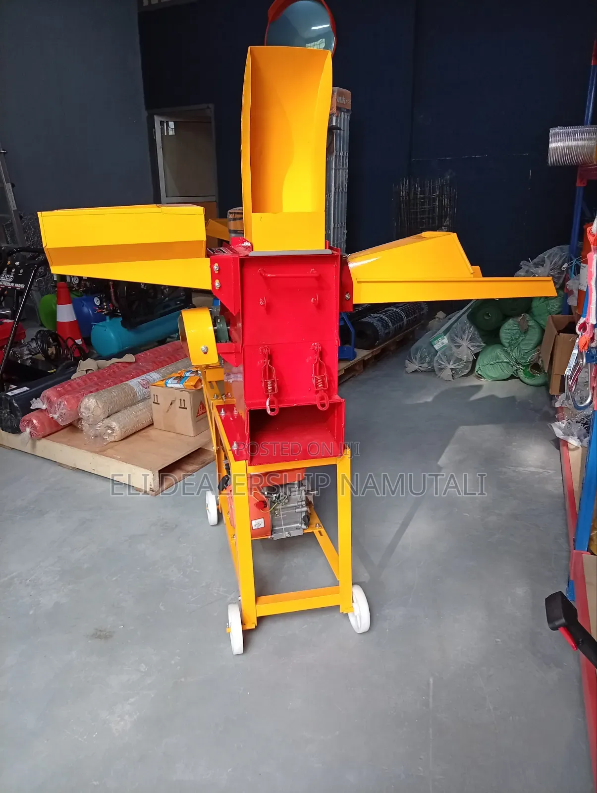 Milano Professional Animal Feed Chaff Cutter With High Output Capacity