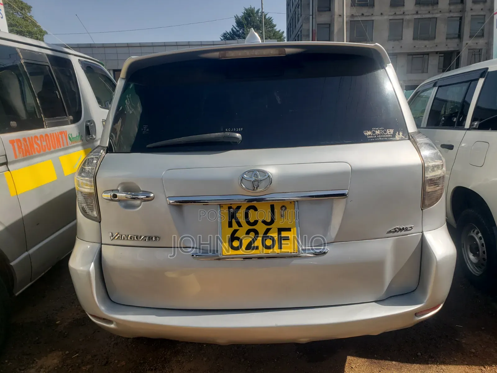 Toyota Vanguard 2011 Silver