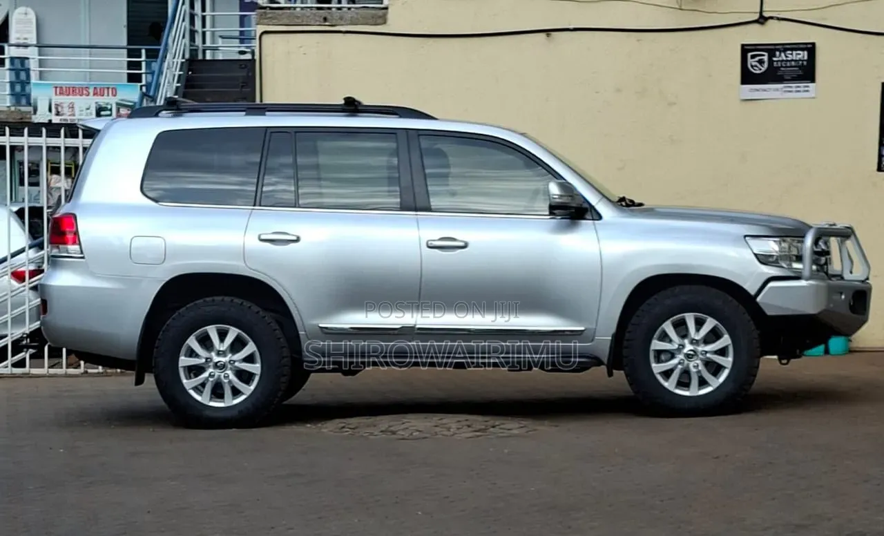 Toyota Land Cruiser Prado 2019 Silver