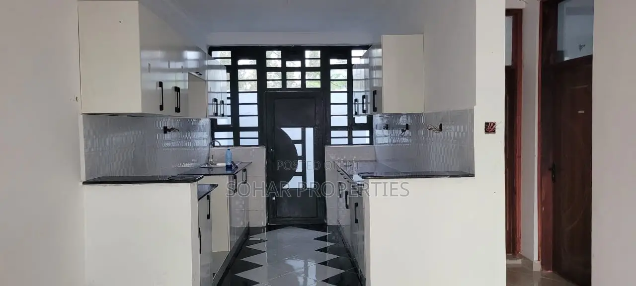 3bdrm Bungalow in Matangi Junction, Kimbo for sale