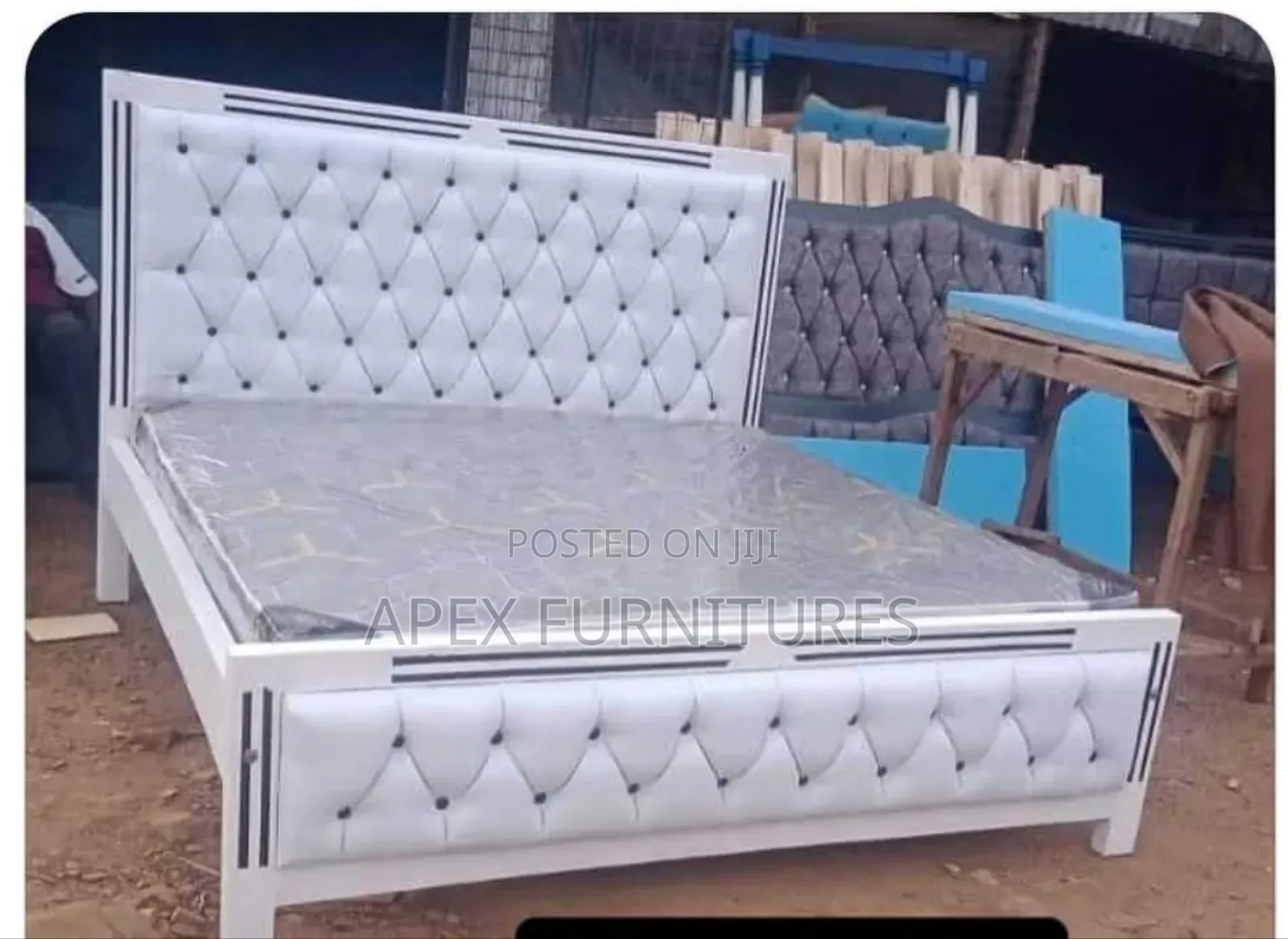White 5*6 Bed With Mattress