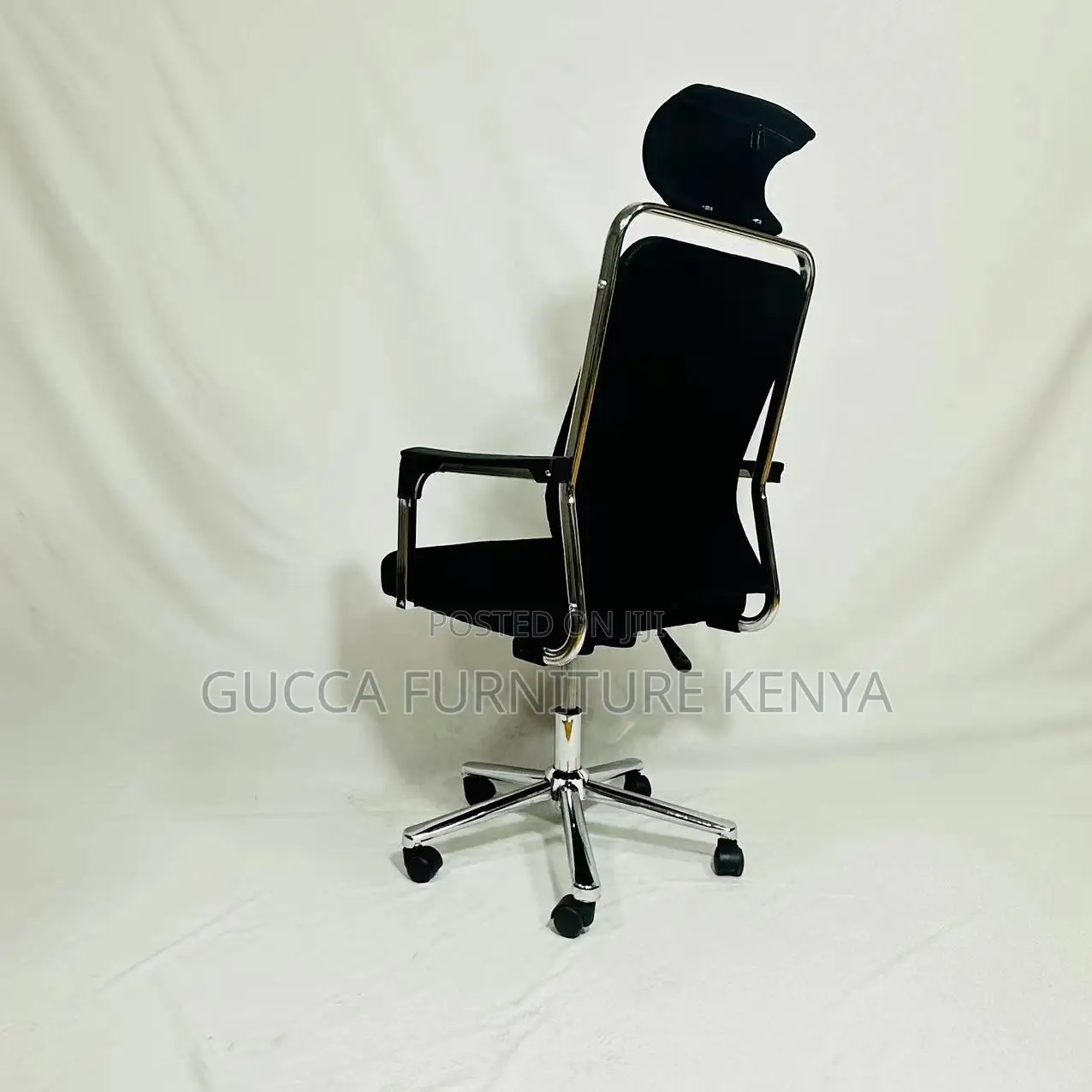 Swivel Mesh Ergonomic Seat.