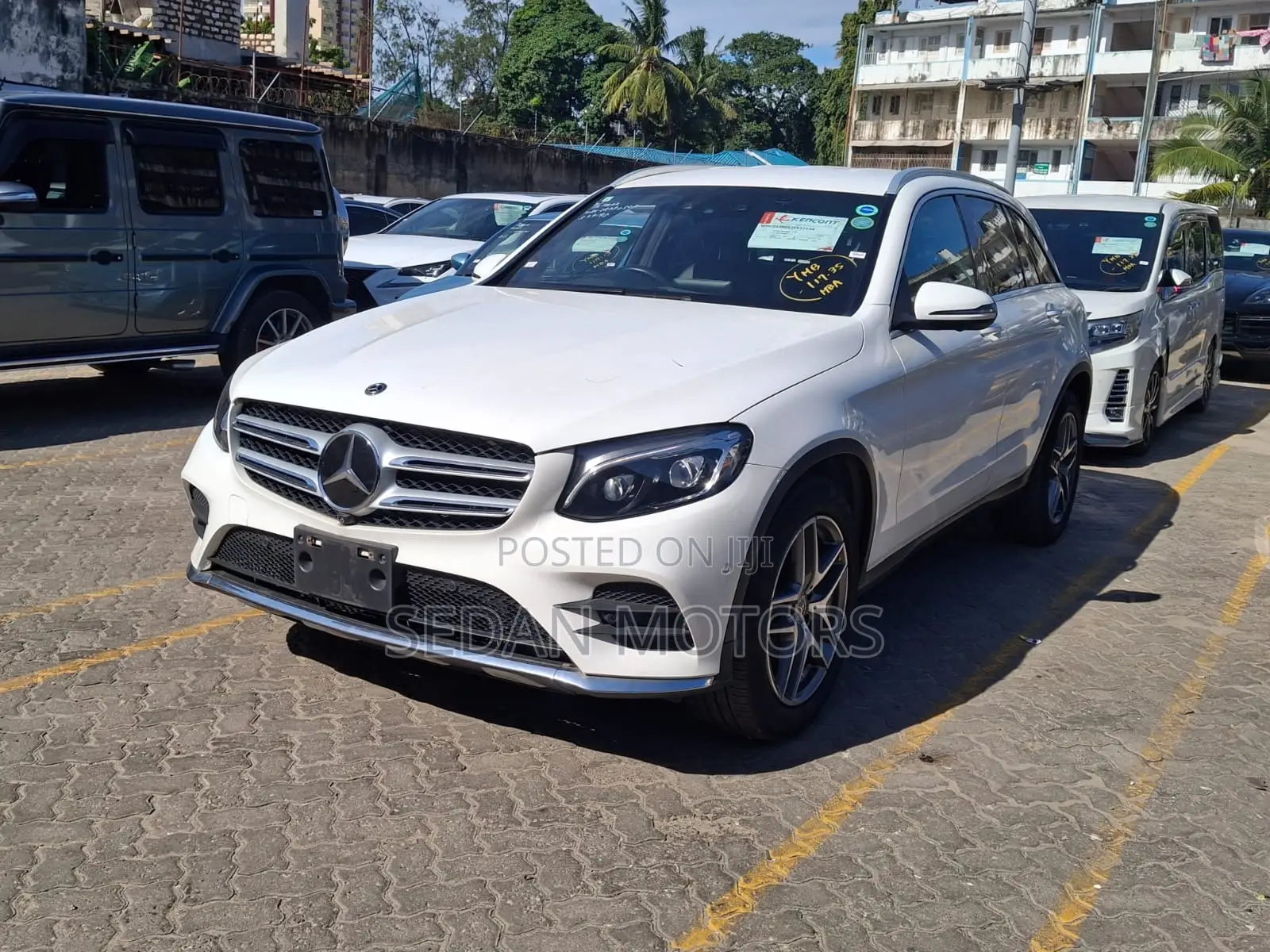 Mercedes-Benz GLC-Class 2019 Off white