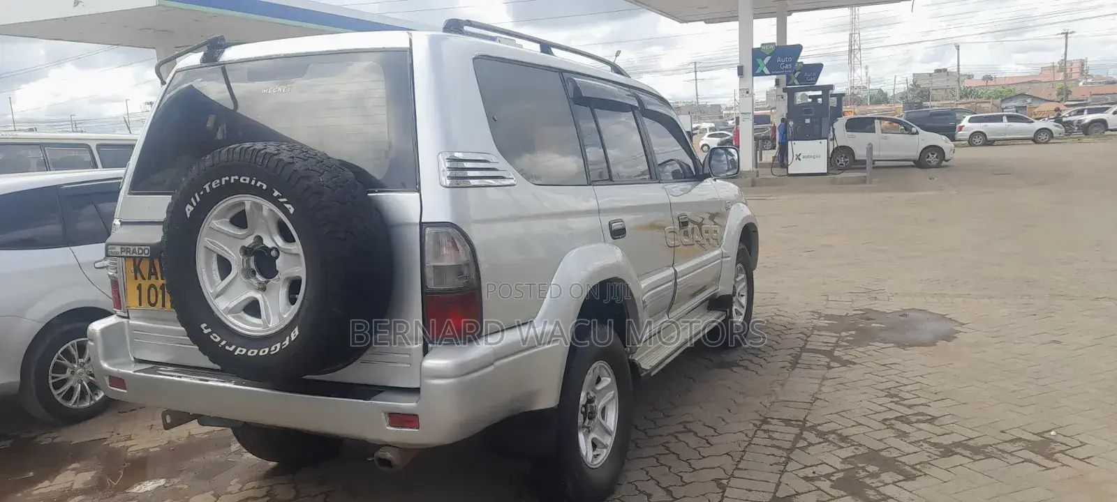 Toyota Land Cruiser 1999 Silver