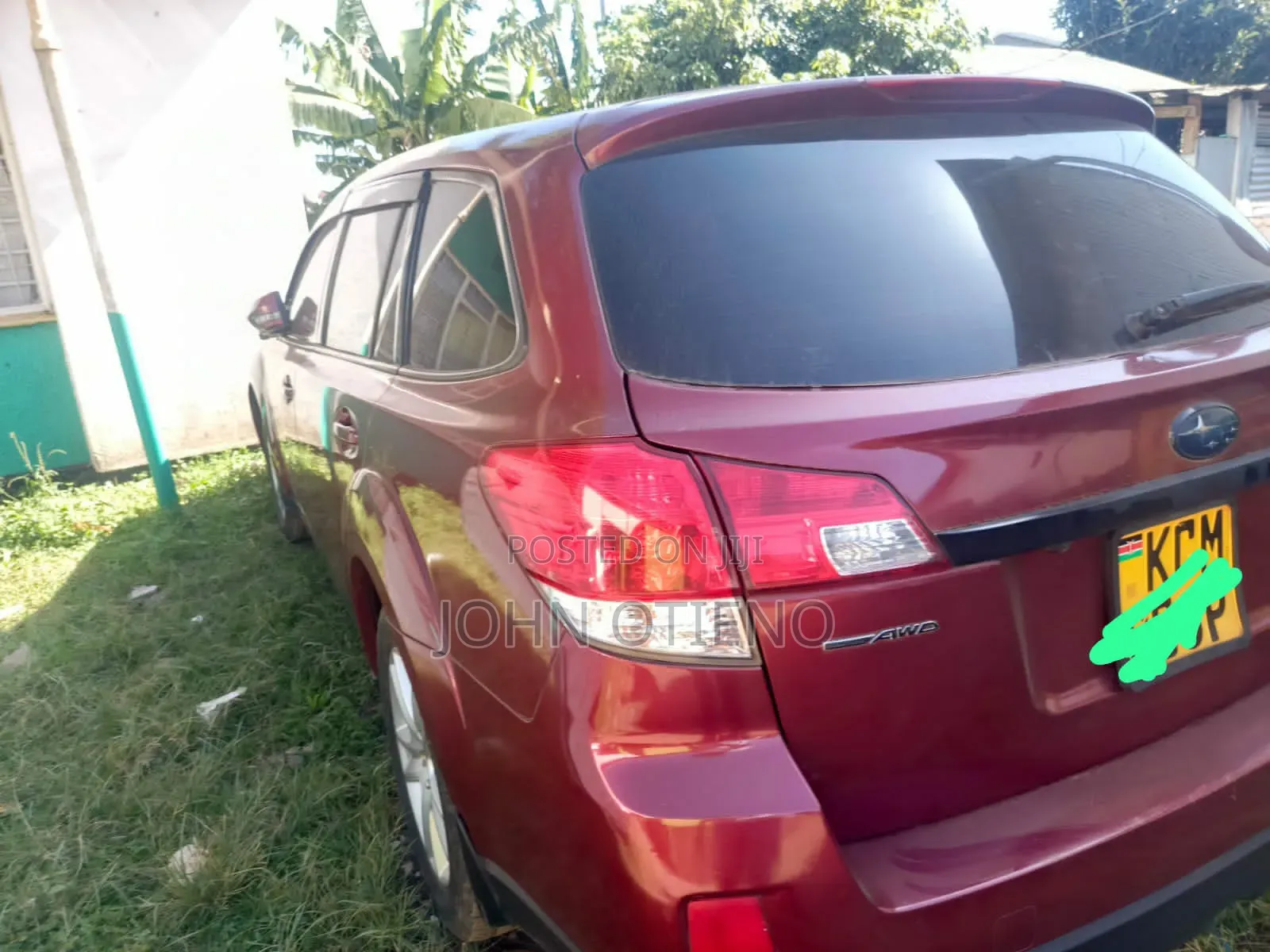 Subaru Outback 2010 Red