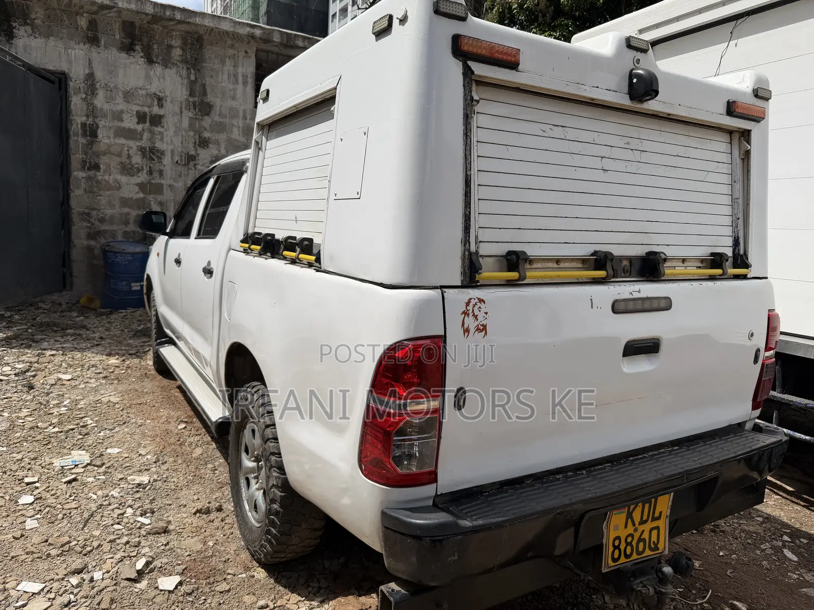 Toyota Hilux 2015 White