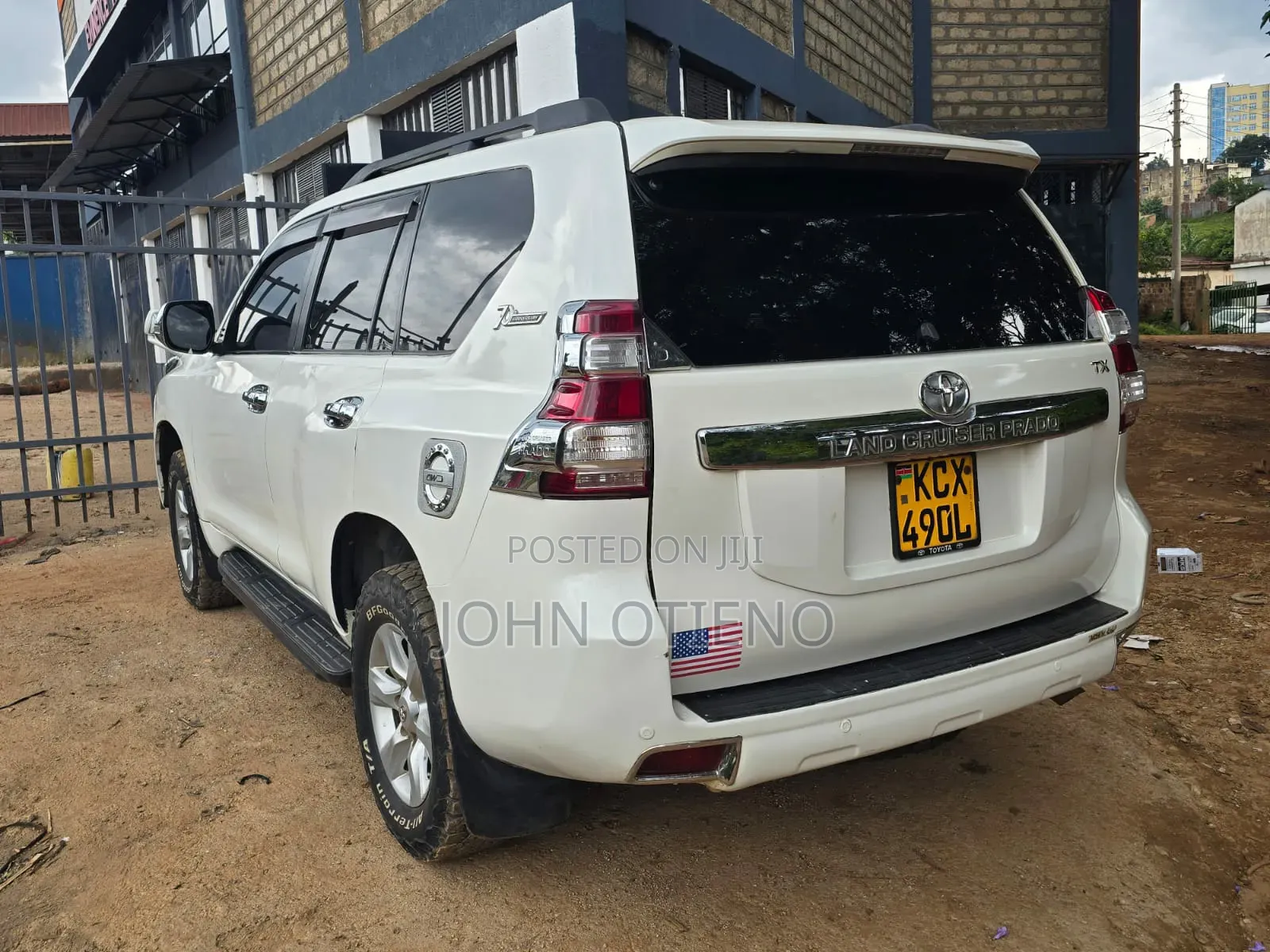Toyota Land Cruiser Prado 2013 White