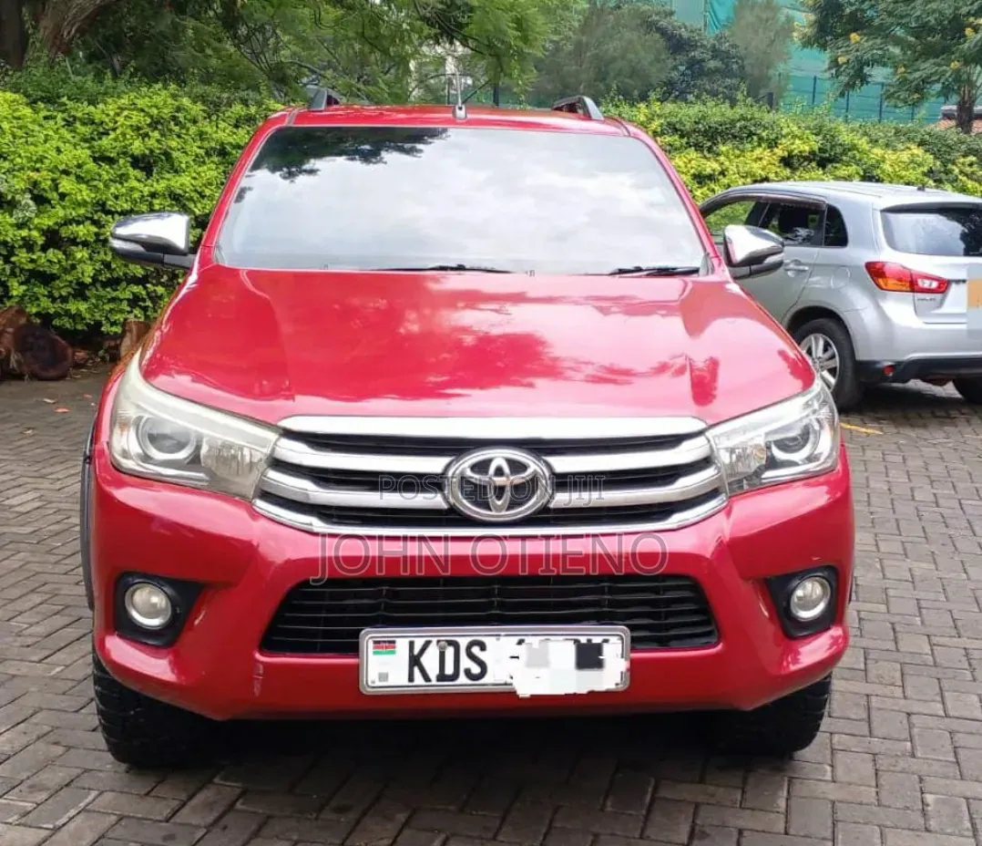 Toyota Hilux 2017 Red