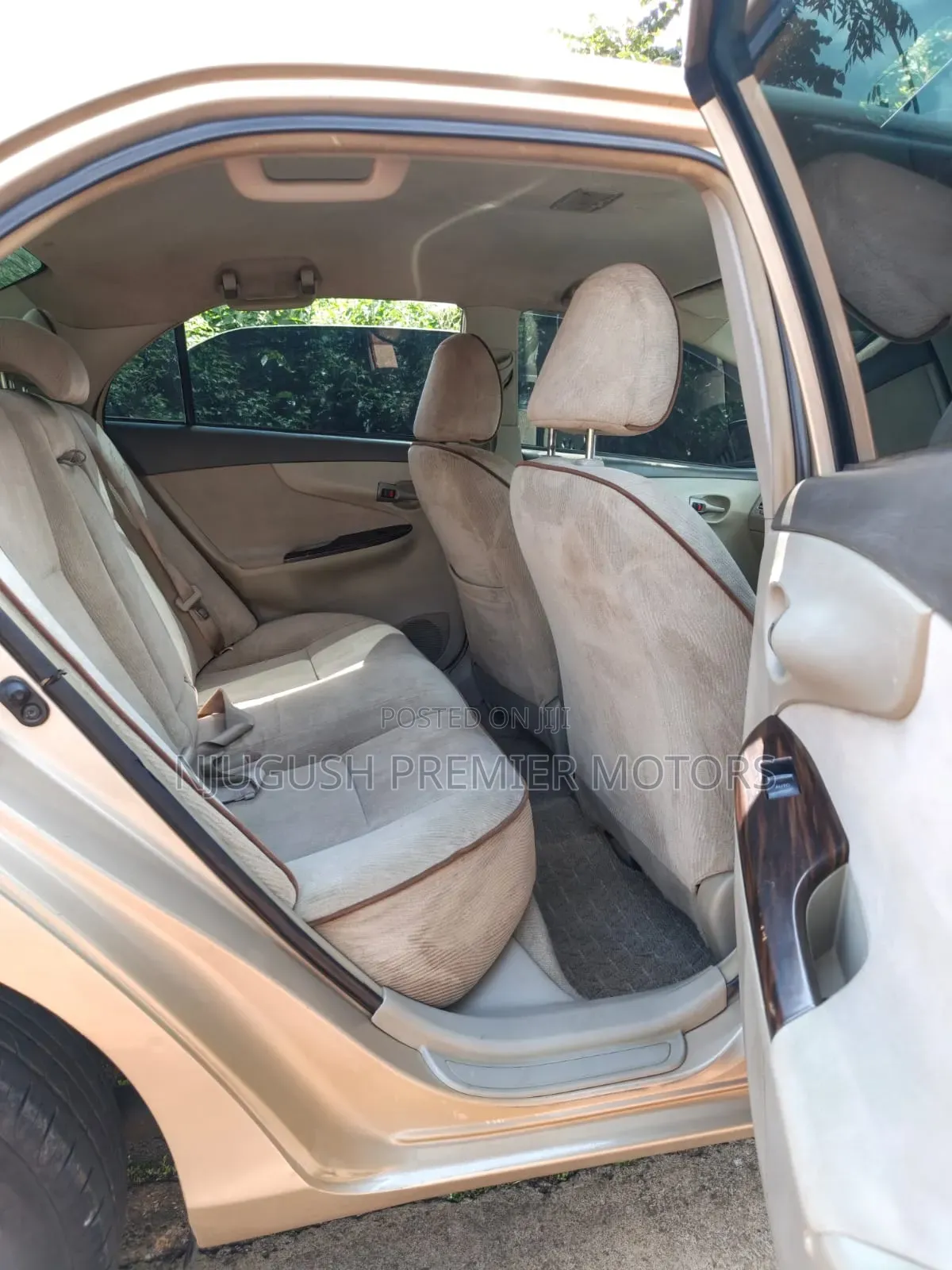 Toyota Axio 2011 Gold