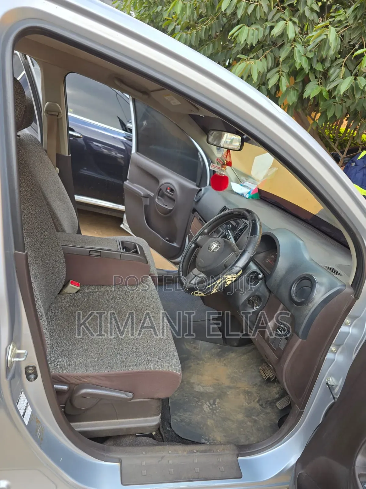 Toyota Passo 2012 Silver