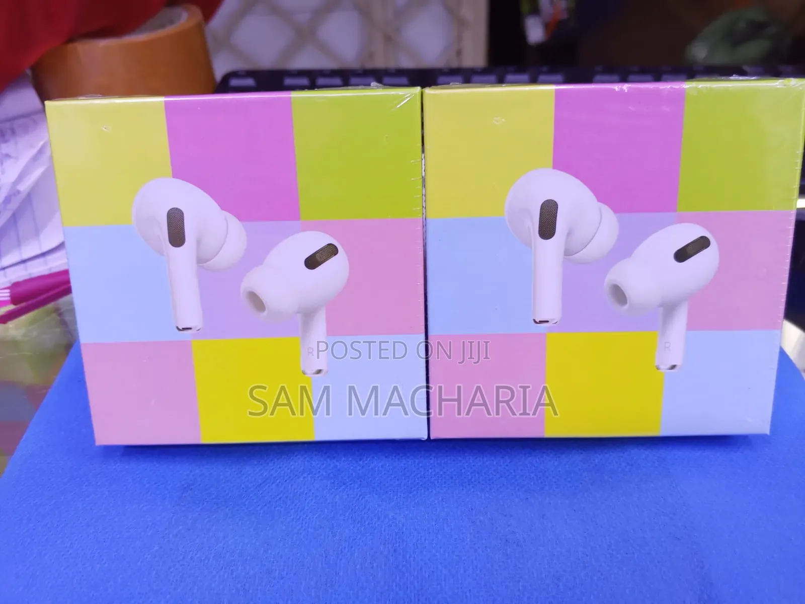 Univeersal Earbuds