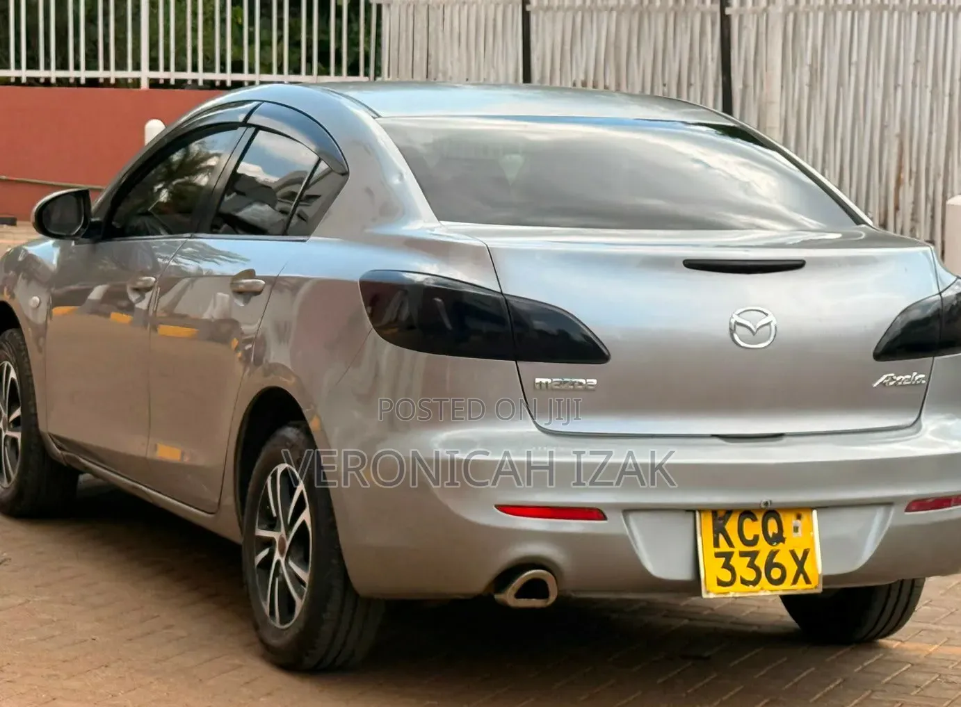 Mazda Axela 2011 Silver