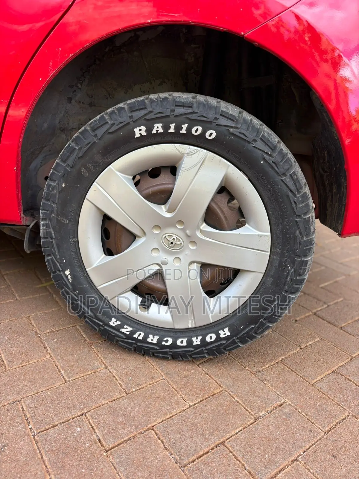 Toyota Ractis 2011 Red