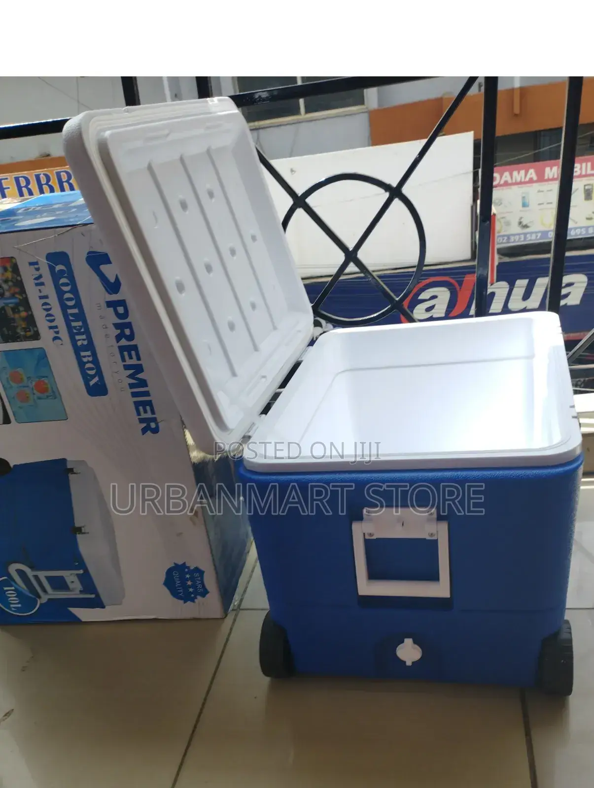 Premier 100 Litres Outdoor Camping Cooler Box