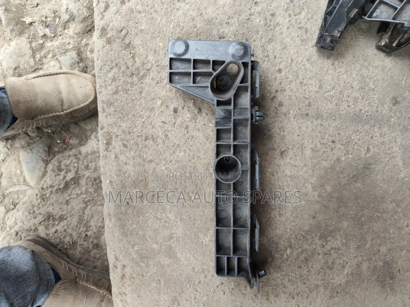 Suzuki Solio Rear Bumper Slide