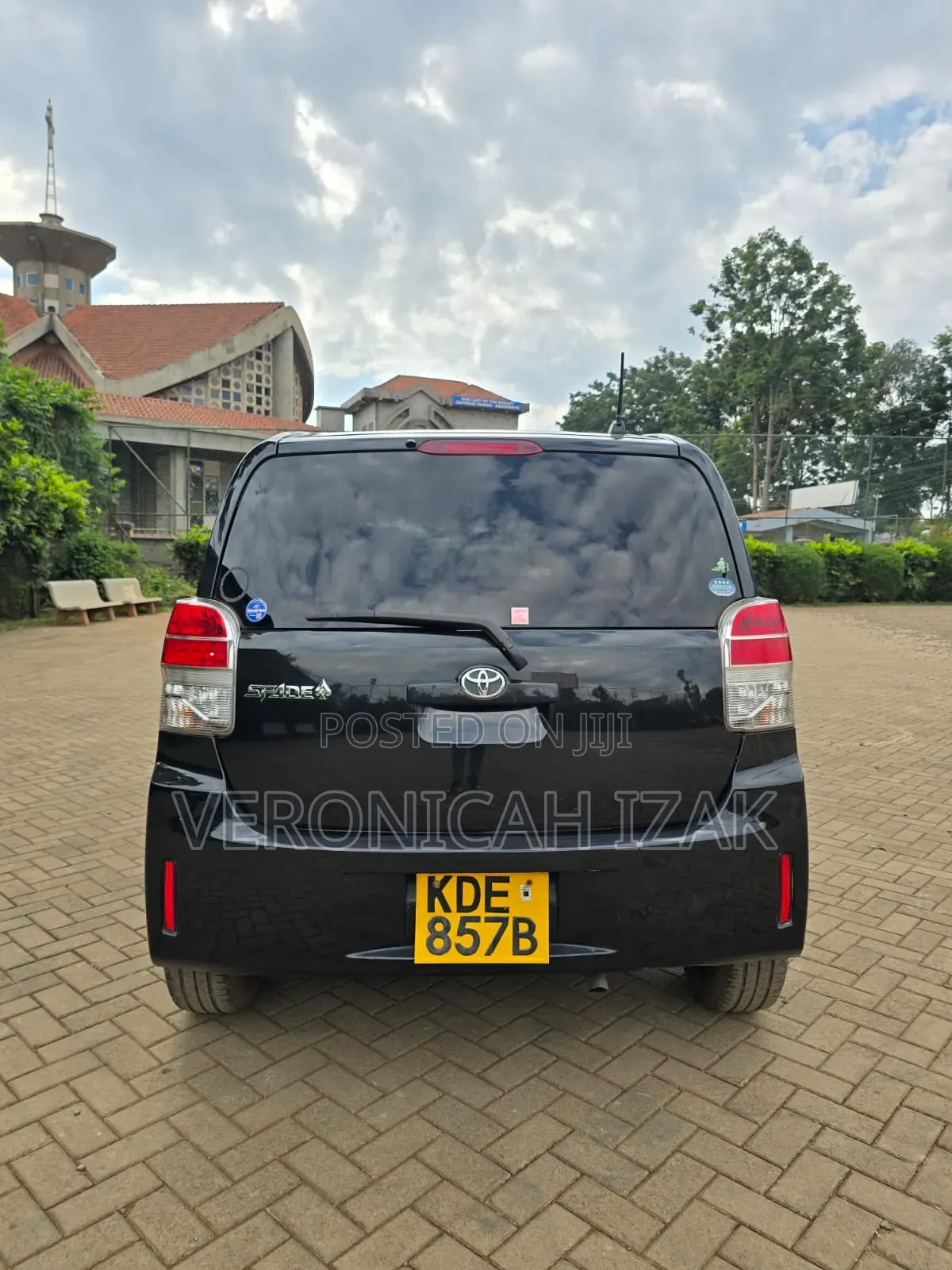 Toyota Spade 2014 Black