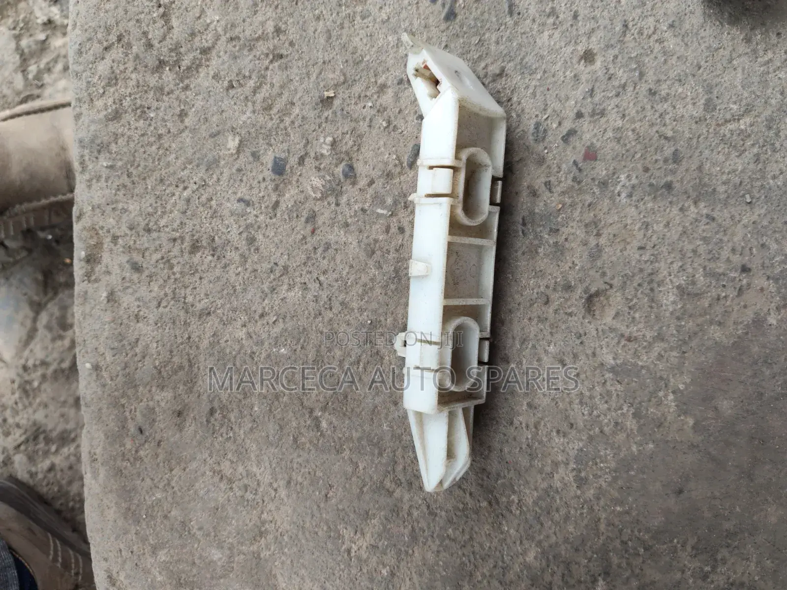 Suzuki Grand Vitara 2006-2013 Front Bumper Slide
