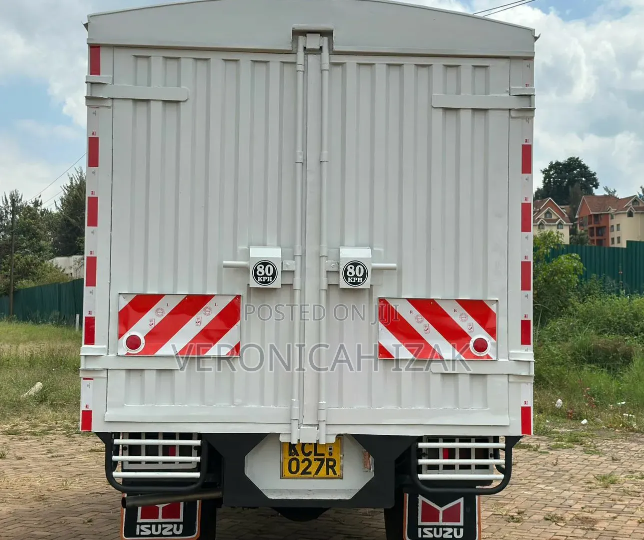 Isuzu NPR 2017 Local