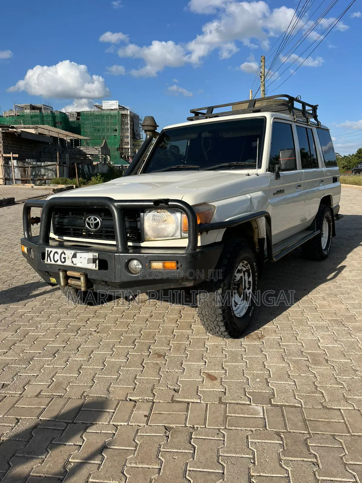 Toyota Land Cruiser 2015 White