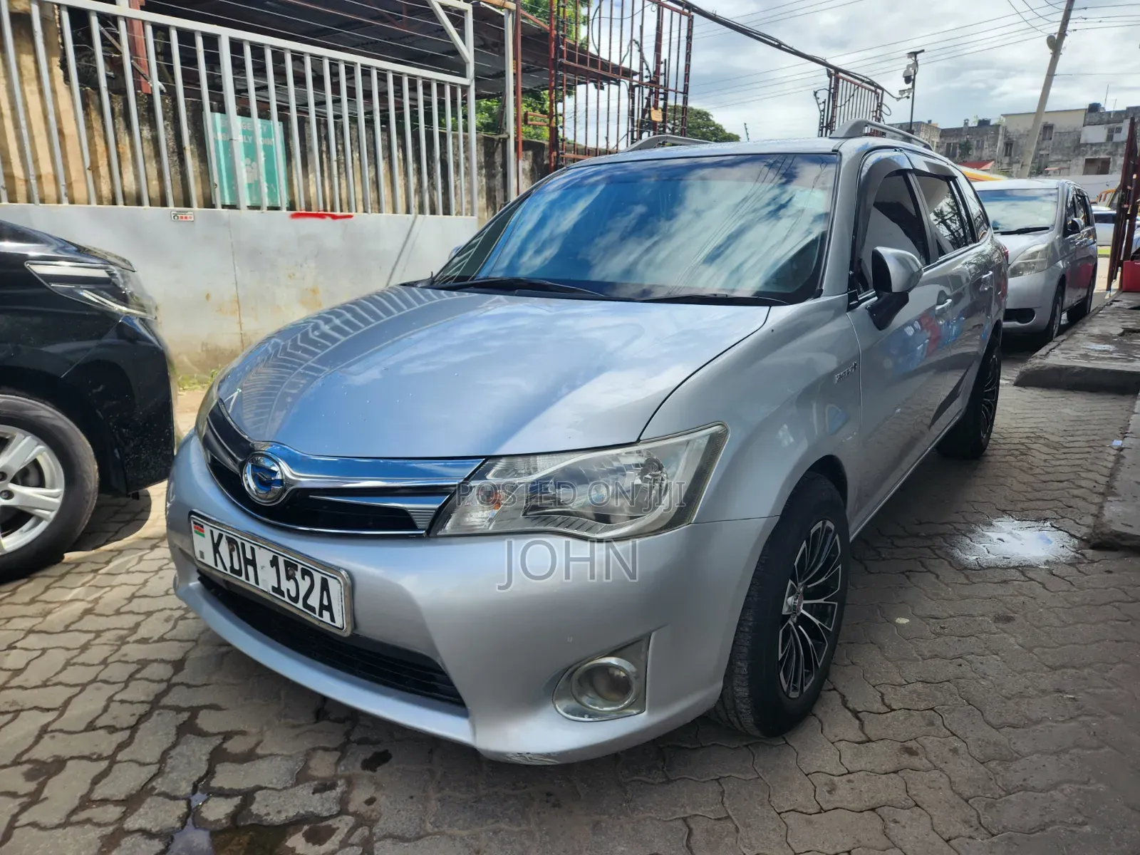 Toyota Corolla Fielder 2015 Silver