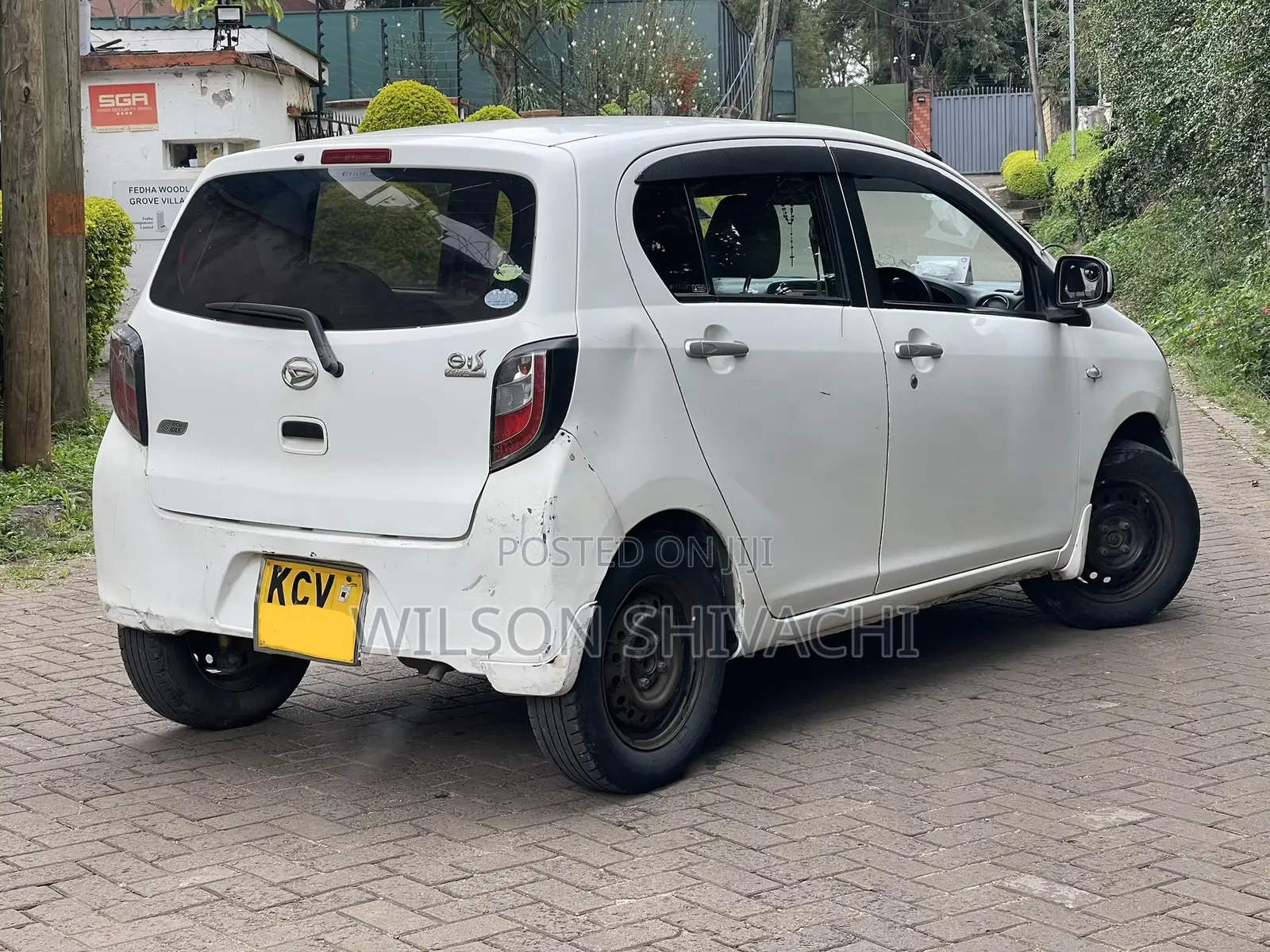 Daihatsu Mira 2012 White