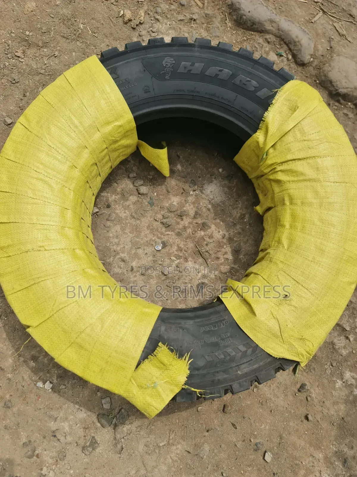 265 /70 R19. 5 Habilead Tires (Diff)