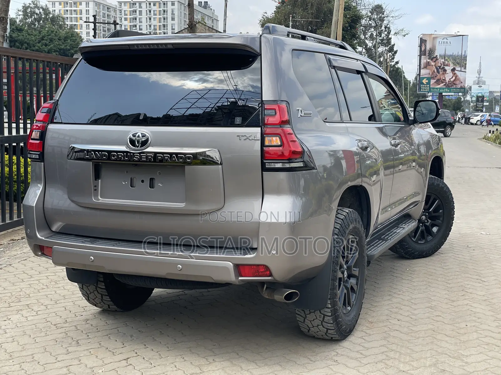 Toyota Land Cruiser Prado 2.7 2019 Gray