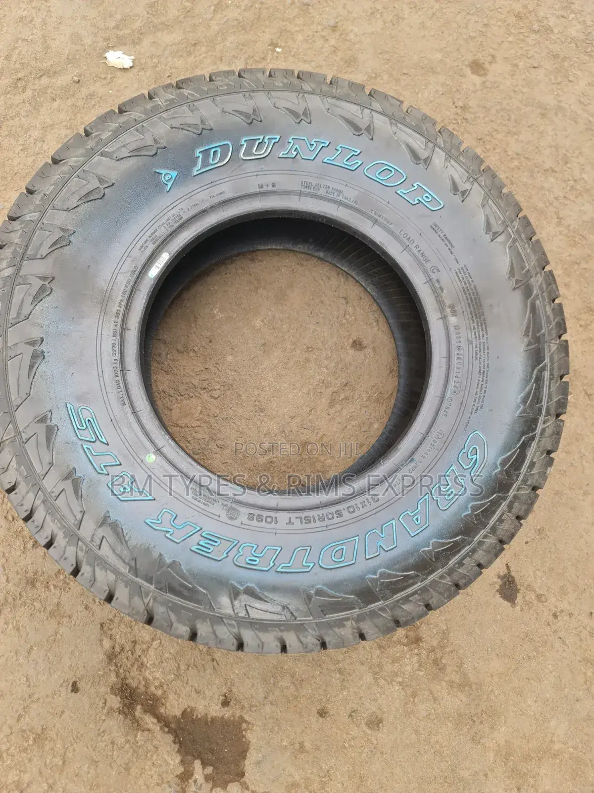 31x10.50r15 Dunlop Tires (All Terrein) At5.