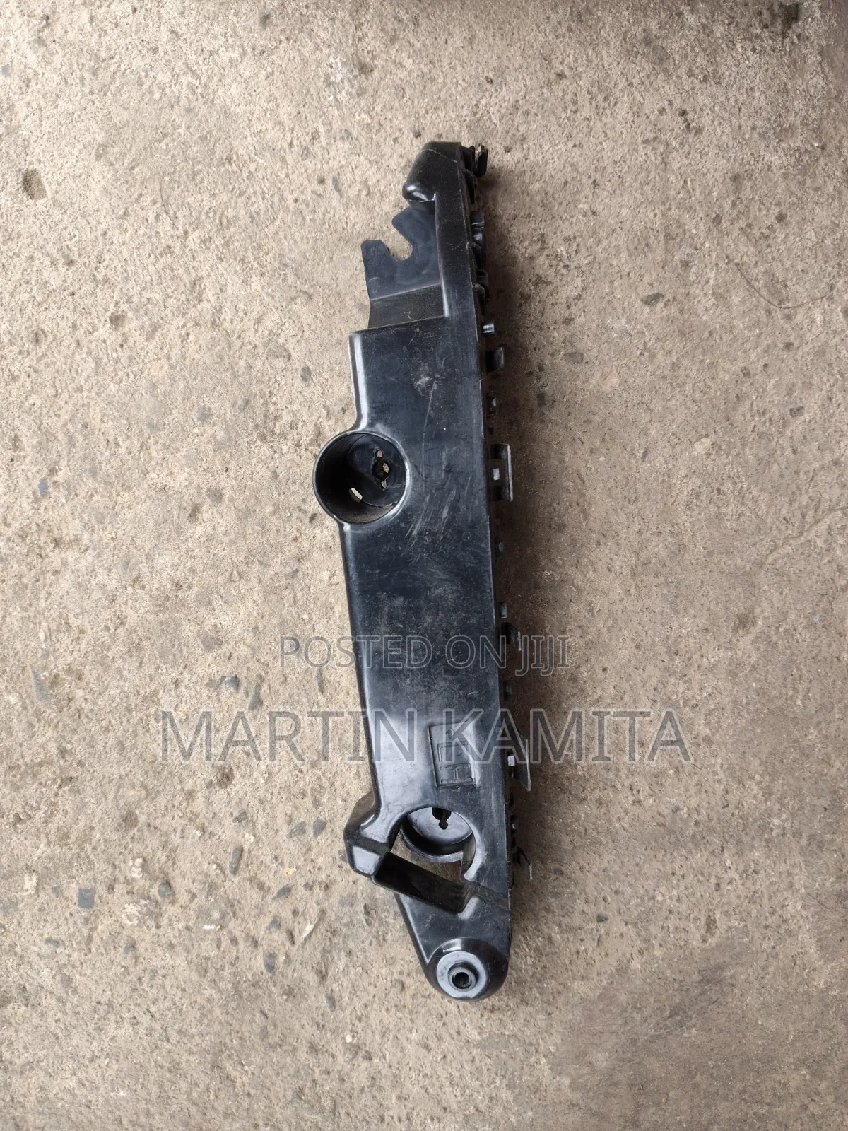 Nissan Juke Front Bumper Slide Retainers 2015-2019