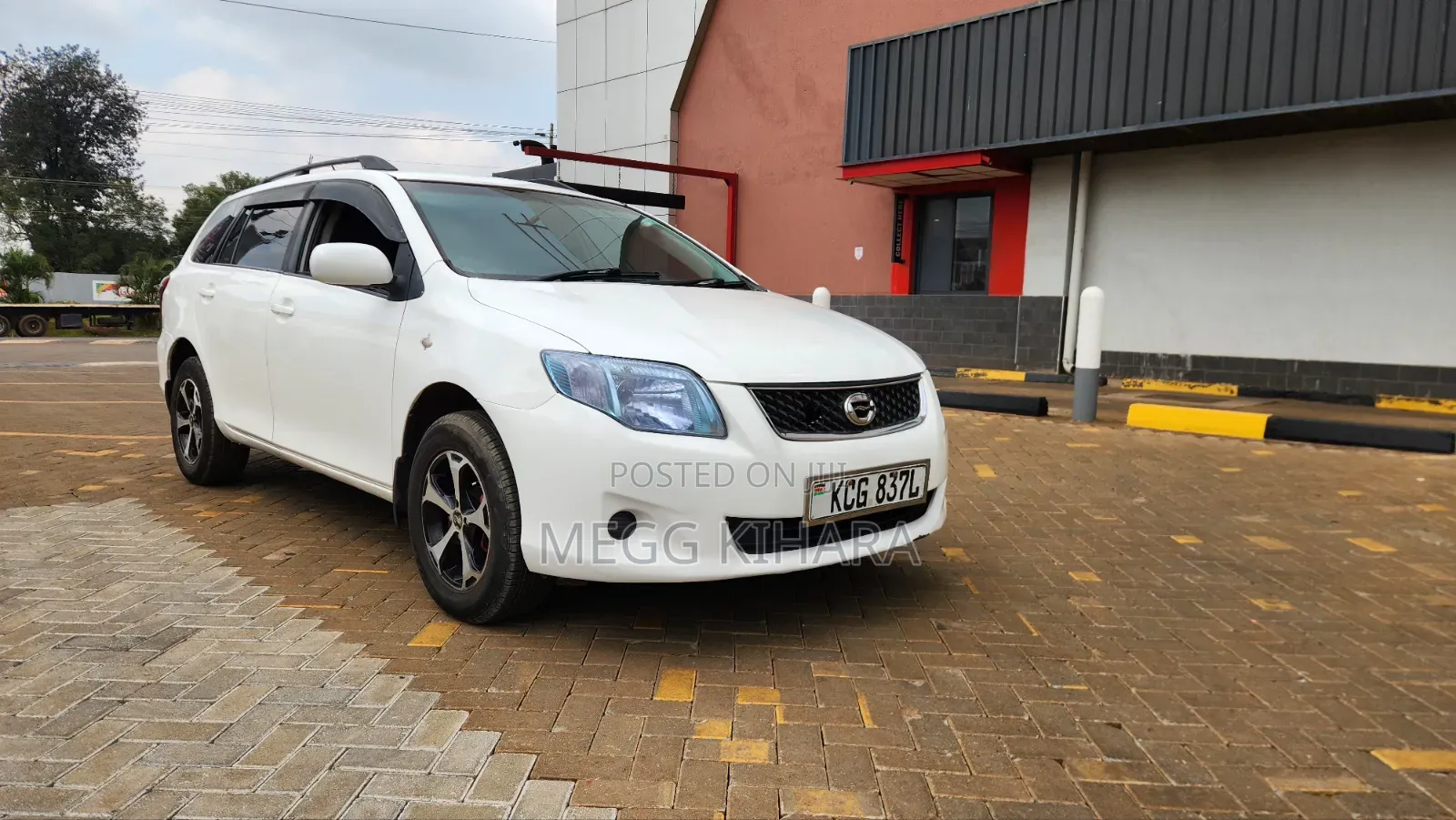 Toyota Corolla Fielder 2009 White