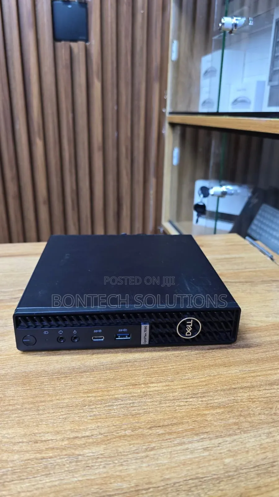 Desktop Computer Dell Optiplex 7090 16GB Intel Core i7 SSD 256GB