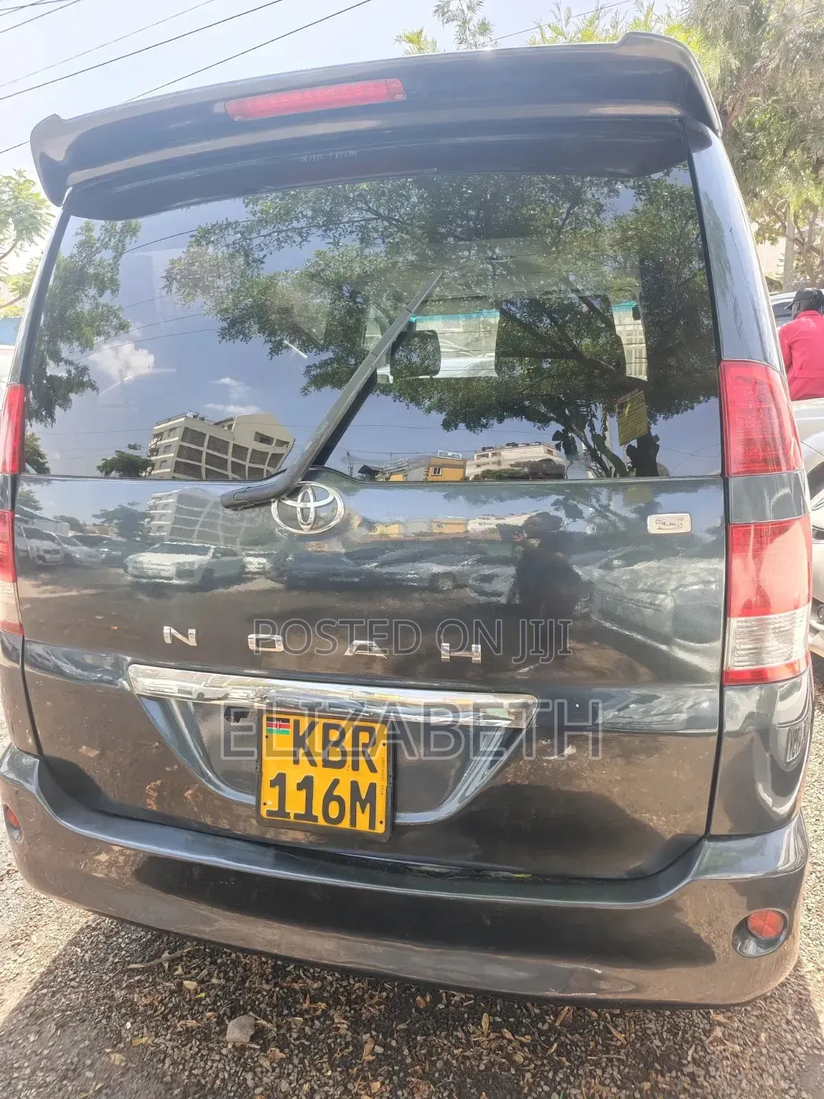 Toyota Noah 2004 Gray