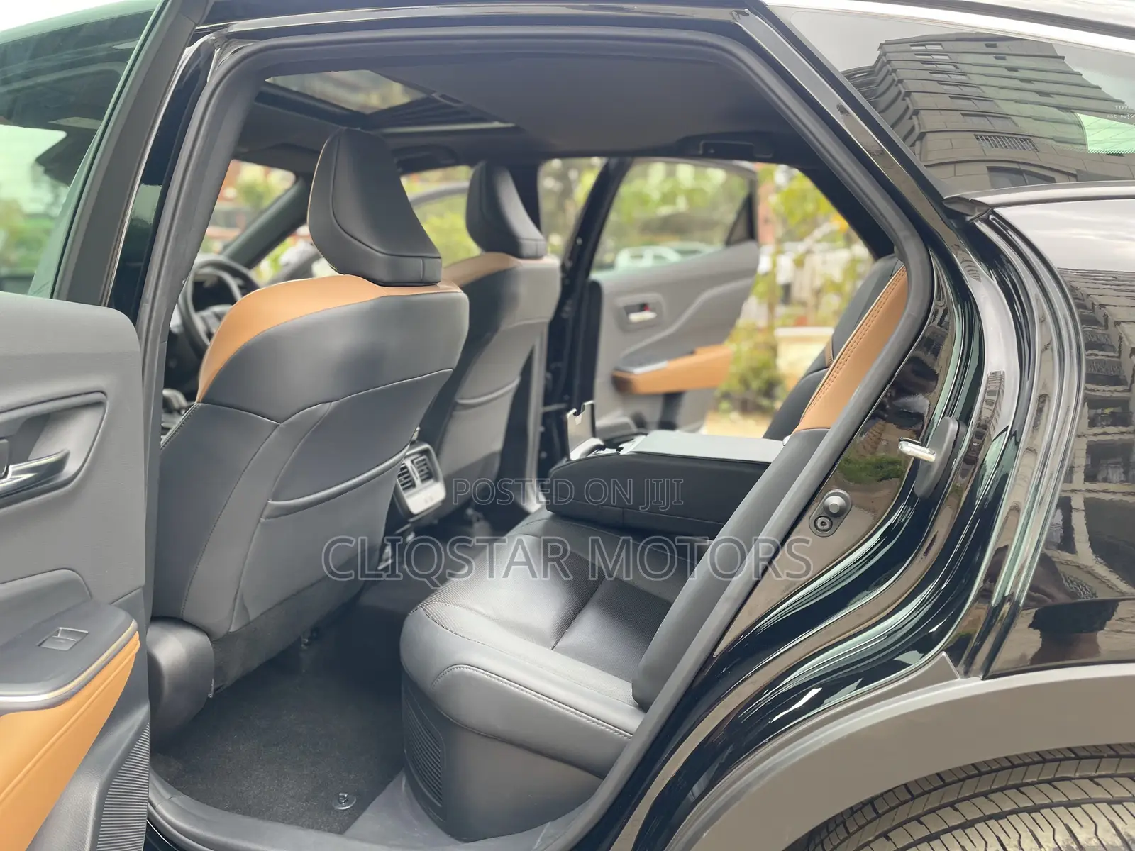 Toyota Crown Platinum 2023 Black