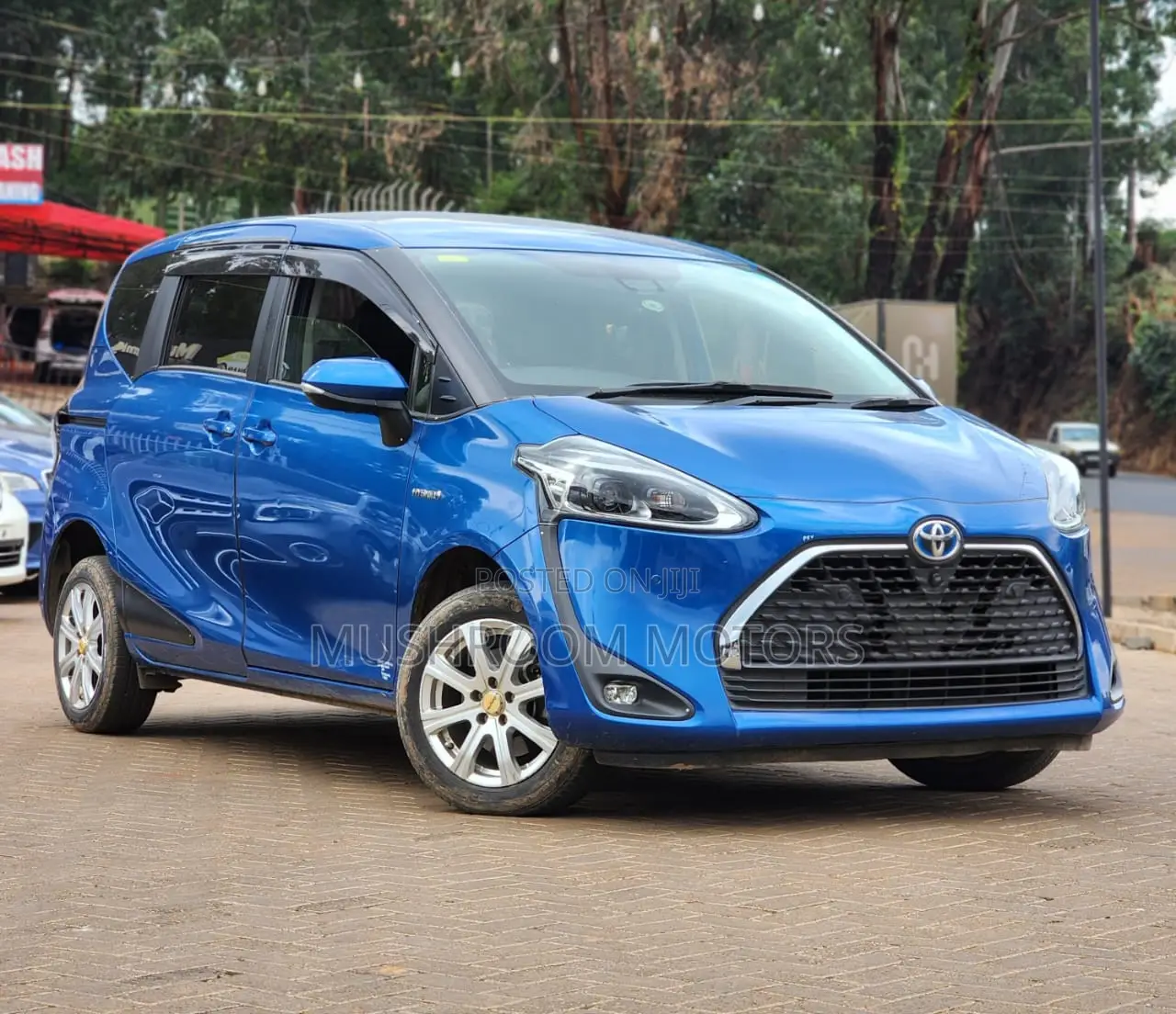Toyota Sienta 1.5 Hybrid FWD (6-seater) 2019 Blue