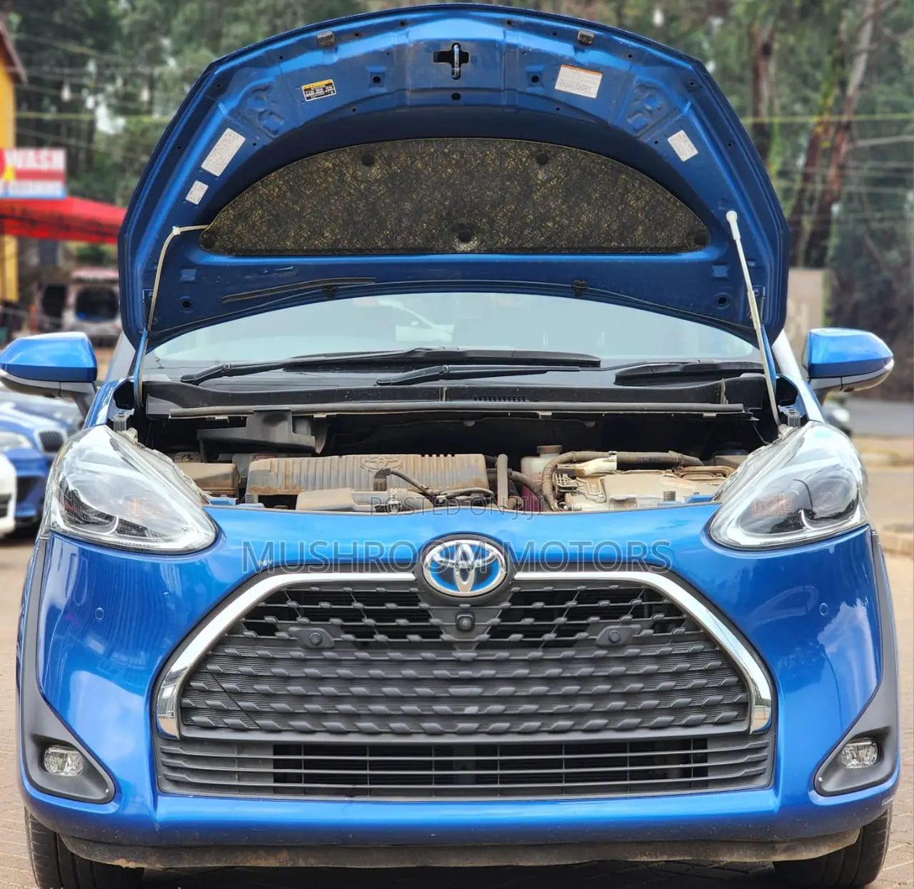 Toyota Sienta 1.5 Hybrid FWD (6-seater) 2019 Blue