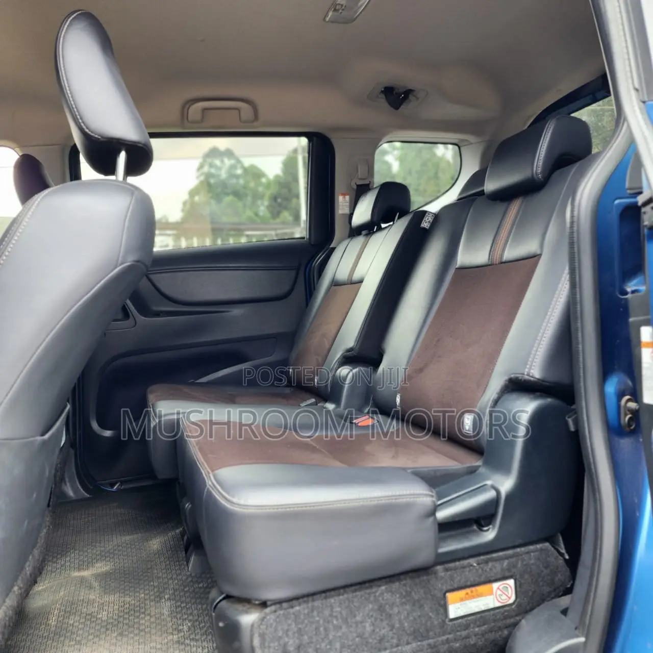 Toyota Sienta 1.5 Hybrid FWD (6-seater) 2019 Blue