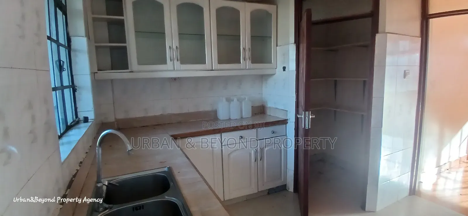 2bdrm Apartment in Zambezi/Sigona for rent