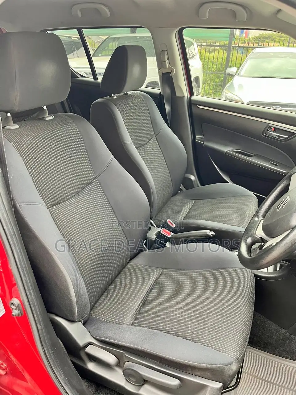 Suzuki Swift 2015 Red