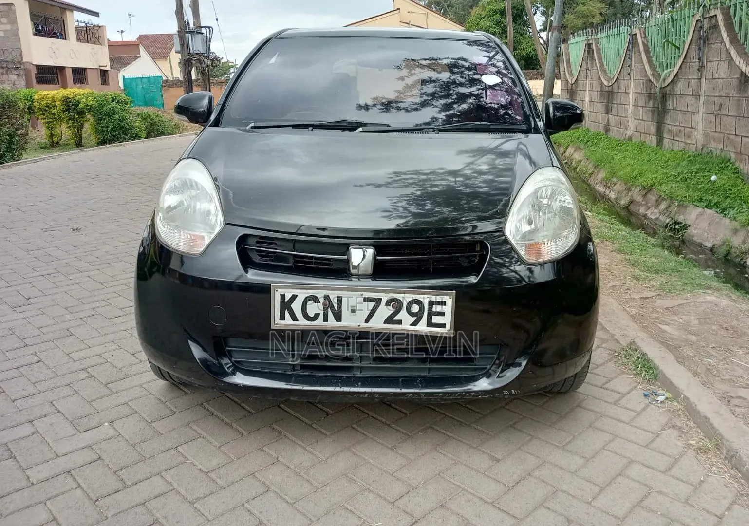 Toyota Passo 2010 Black