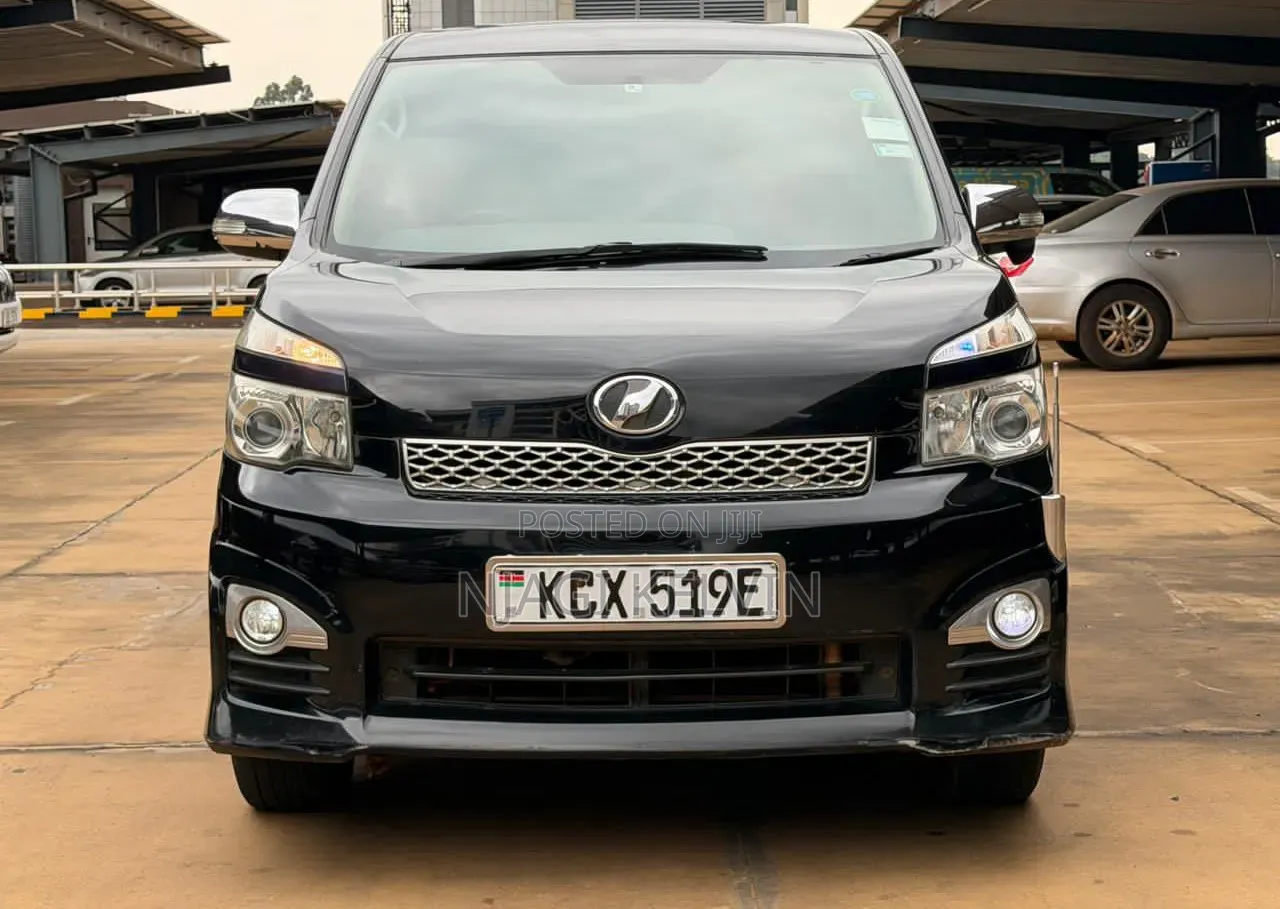 Toyota Voxy 2012 Black