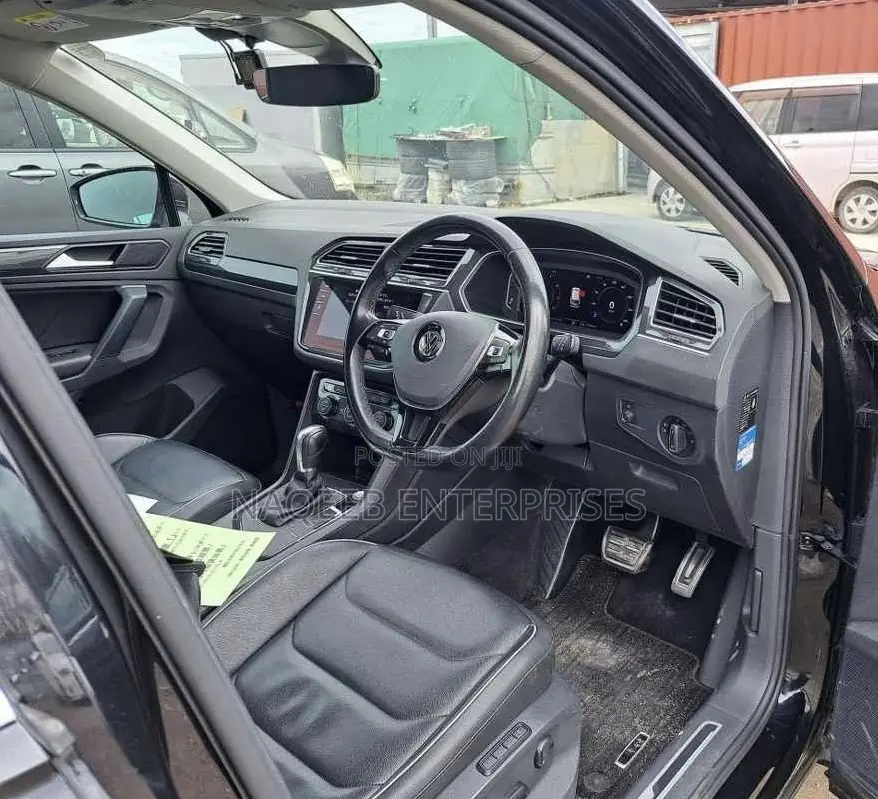 Volkswagen Tiguan 2019 Black