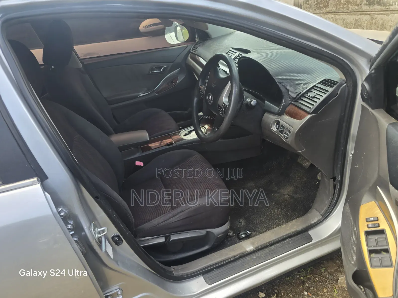 Toyota Premio 1.8 FWD 2014 Silver
