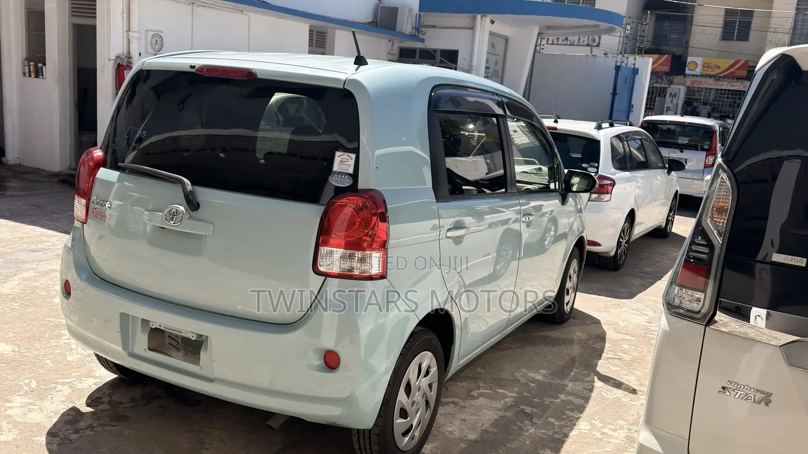 Toyota Porte 1.5 FWD 2020 Yellow
