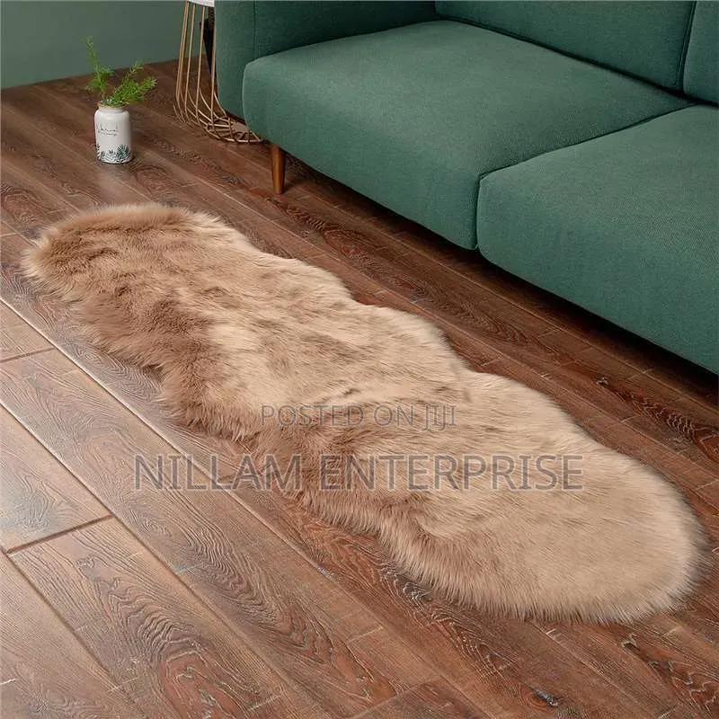 Fluffy Bedside Mat*