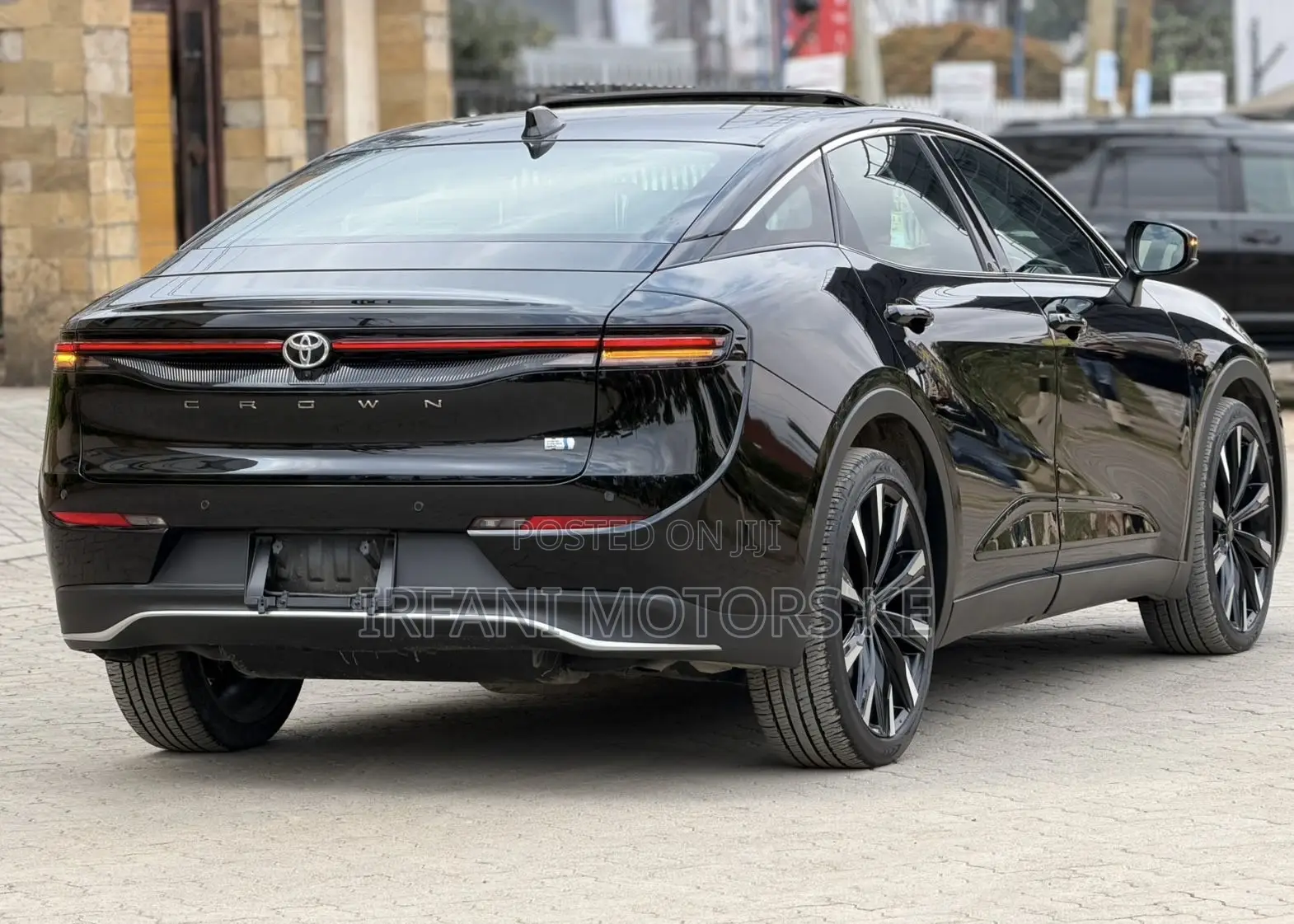 Toyota Crown Platinum 2023 Black