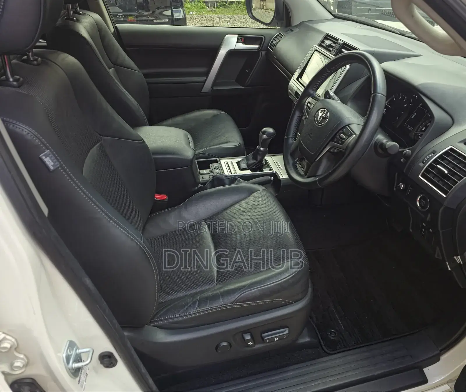 Toyota Land Cruiser Prado 2019 Pearl